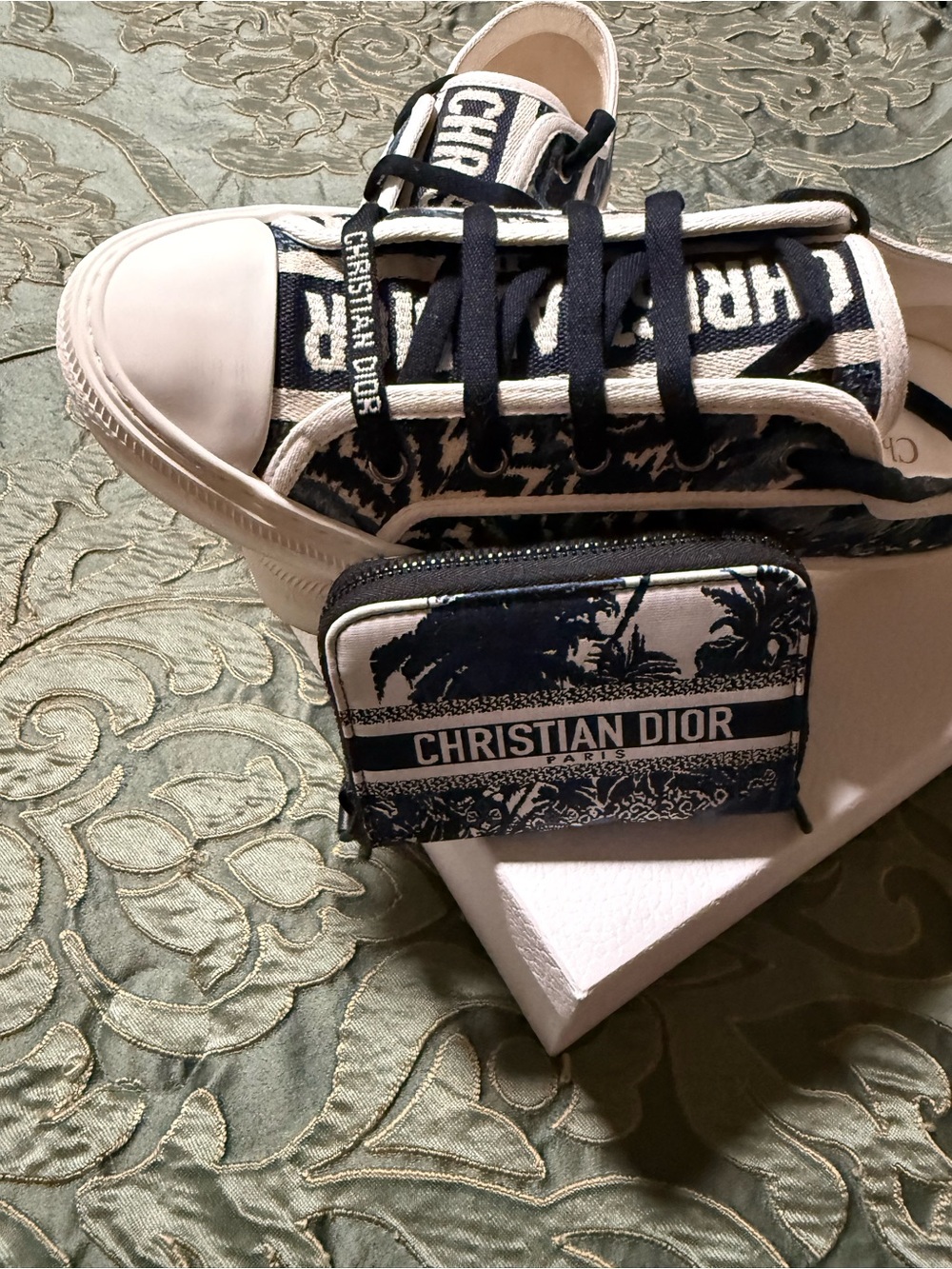 Designer women’s canvas sneakers cream and blue woven Dior. - Picture 3 of 5